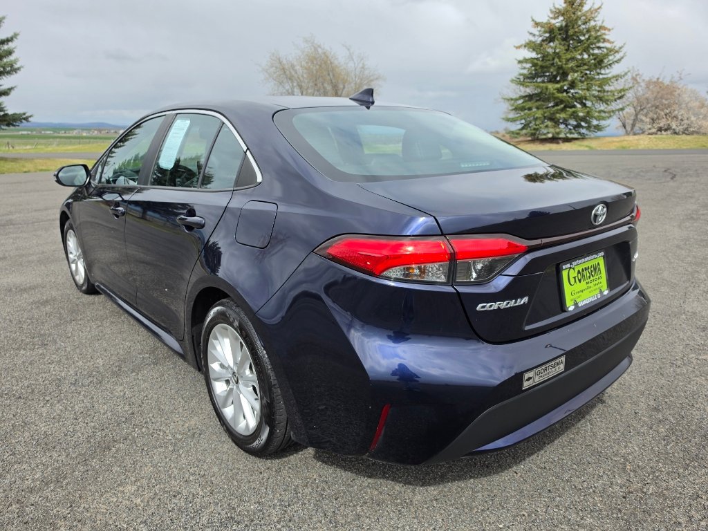 Used 2022 Toyota Corolla XLE w/ Carpet Mat Package (TMS) image 7