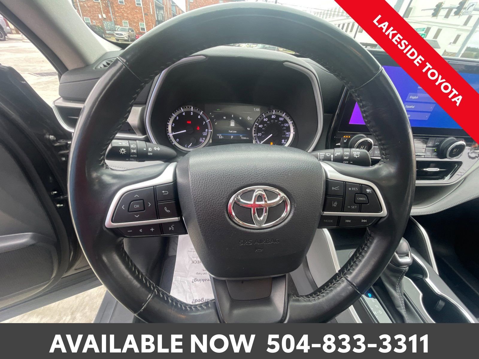 Used 2023 Toyota Highlander XLE image 28