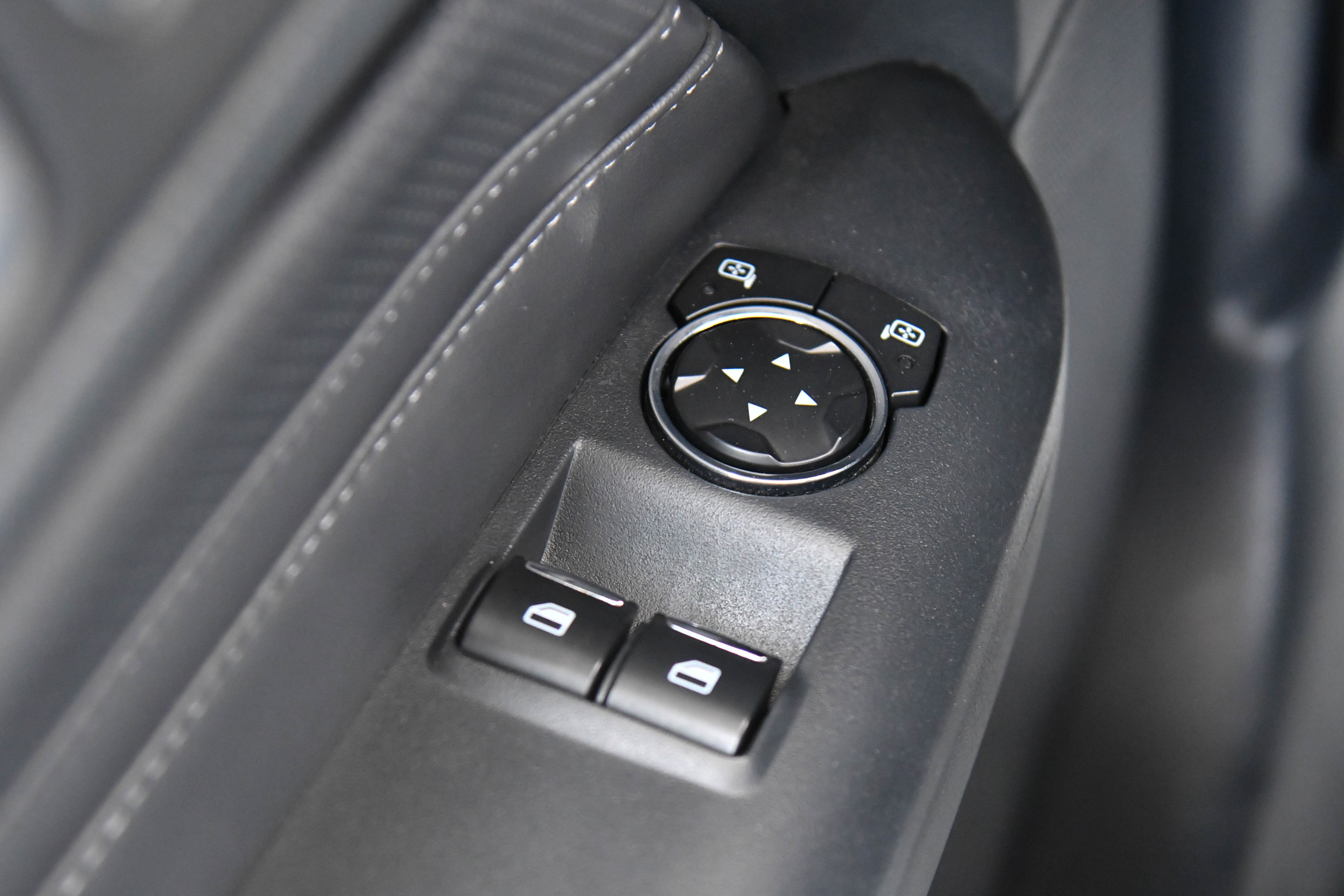 Used 2024 Ford Mustang Premium image 36