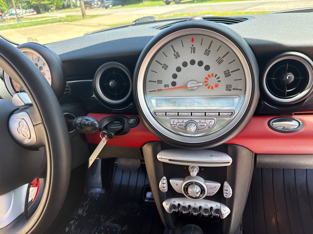 Used 2008 MINI Cooper Hardtop FWD image 12