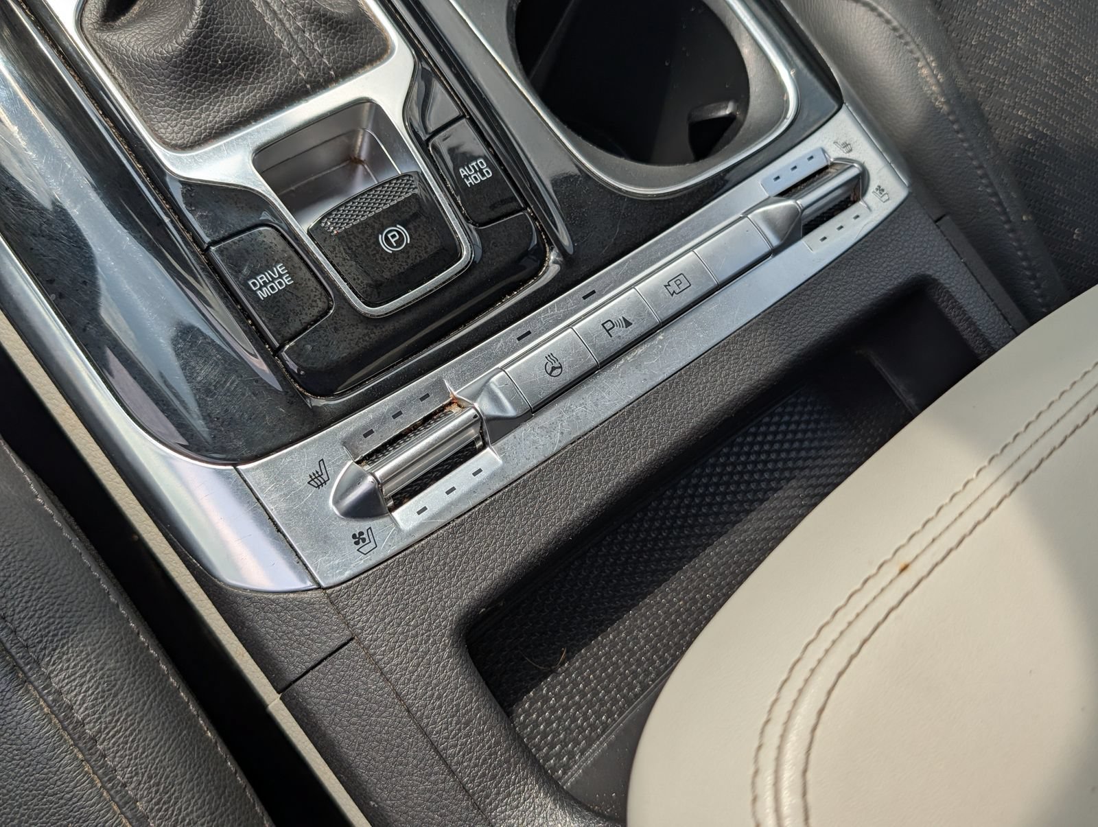 Used 2024 Kia Carnival SX Prestige FWD image 17