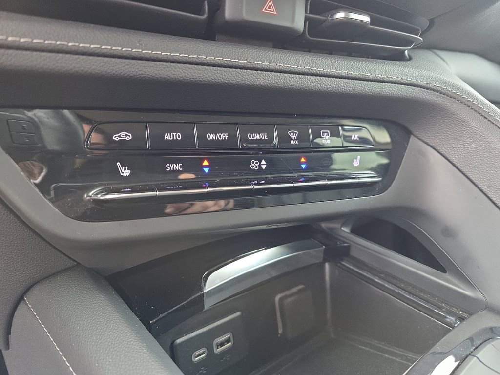Certified 2023 Buick Envision Essence FWD image 37