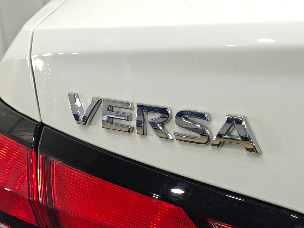 Used 2023 Nissan Versa S FWD image 32