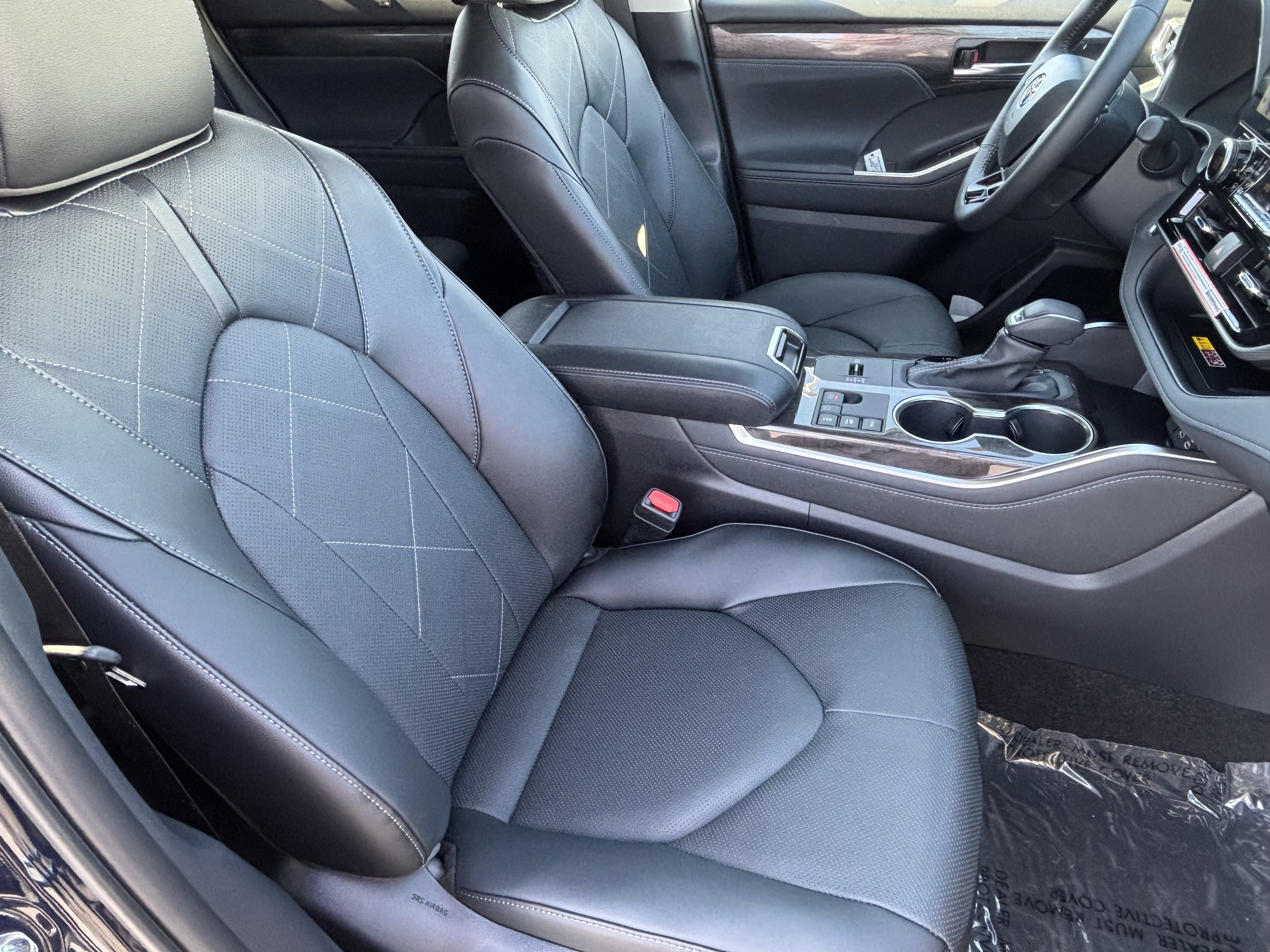 Used 2026 Toyota Highlander Platinum AWD/4WD image 10