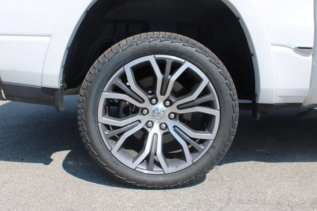 Used 2025 RAM 1500 Tungsten w/ Off Road Group AWD/4WD image 37