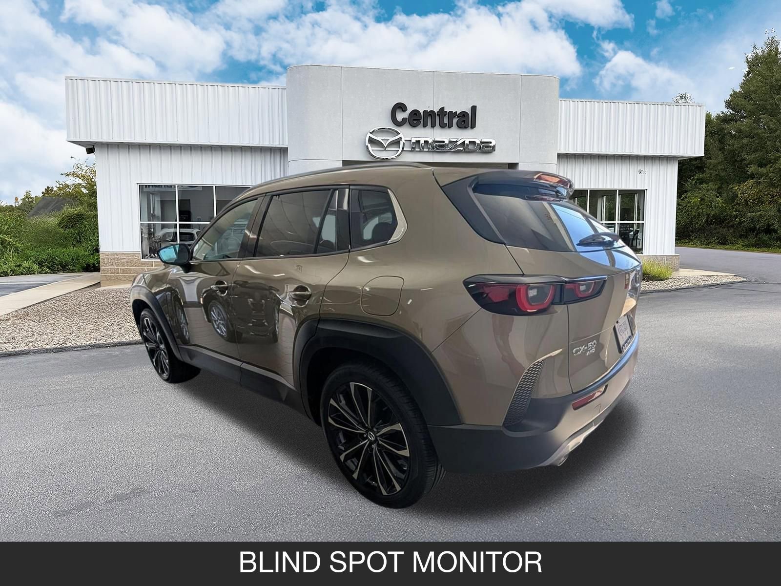 New 2025 MAZDA CX-50 AWD 2.5 Turbo w/ Cargo Package image 3