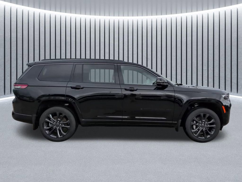 New 2026 Jeep Grand Cherokee L Limited AWD/4WD image 3