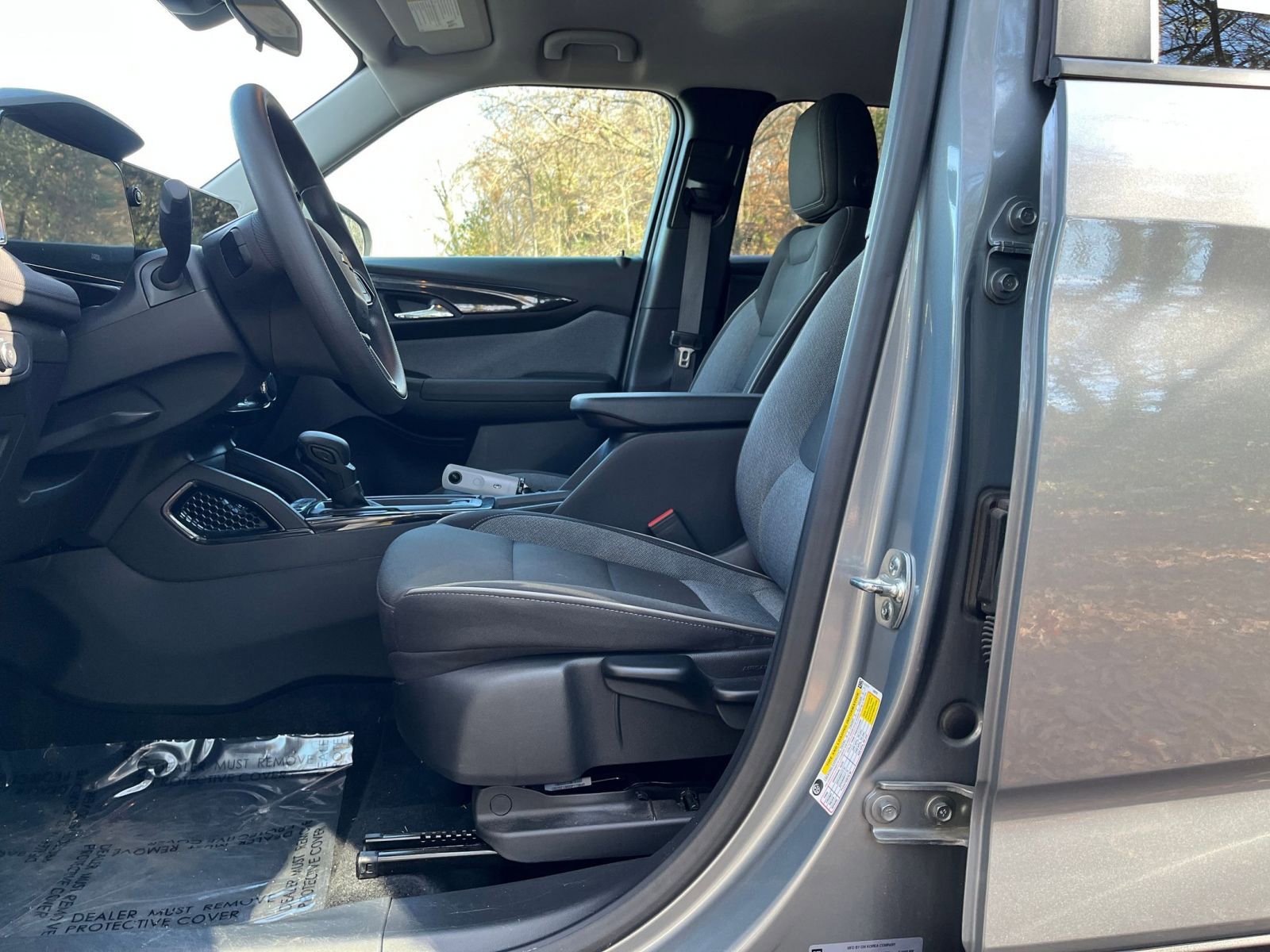 Used 2025 Chevrolet TrailBlazer LT image 24