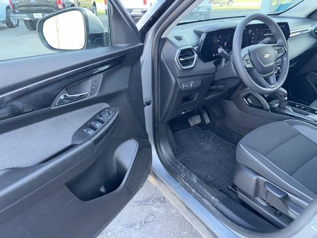 Used 2025 Chevrolet TrailBlazer LT image 26