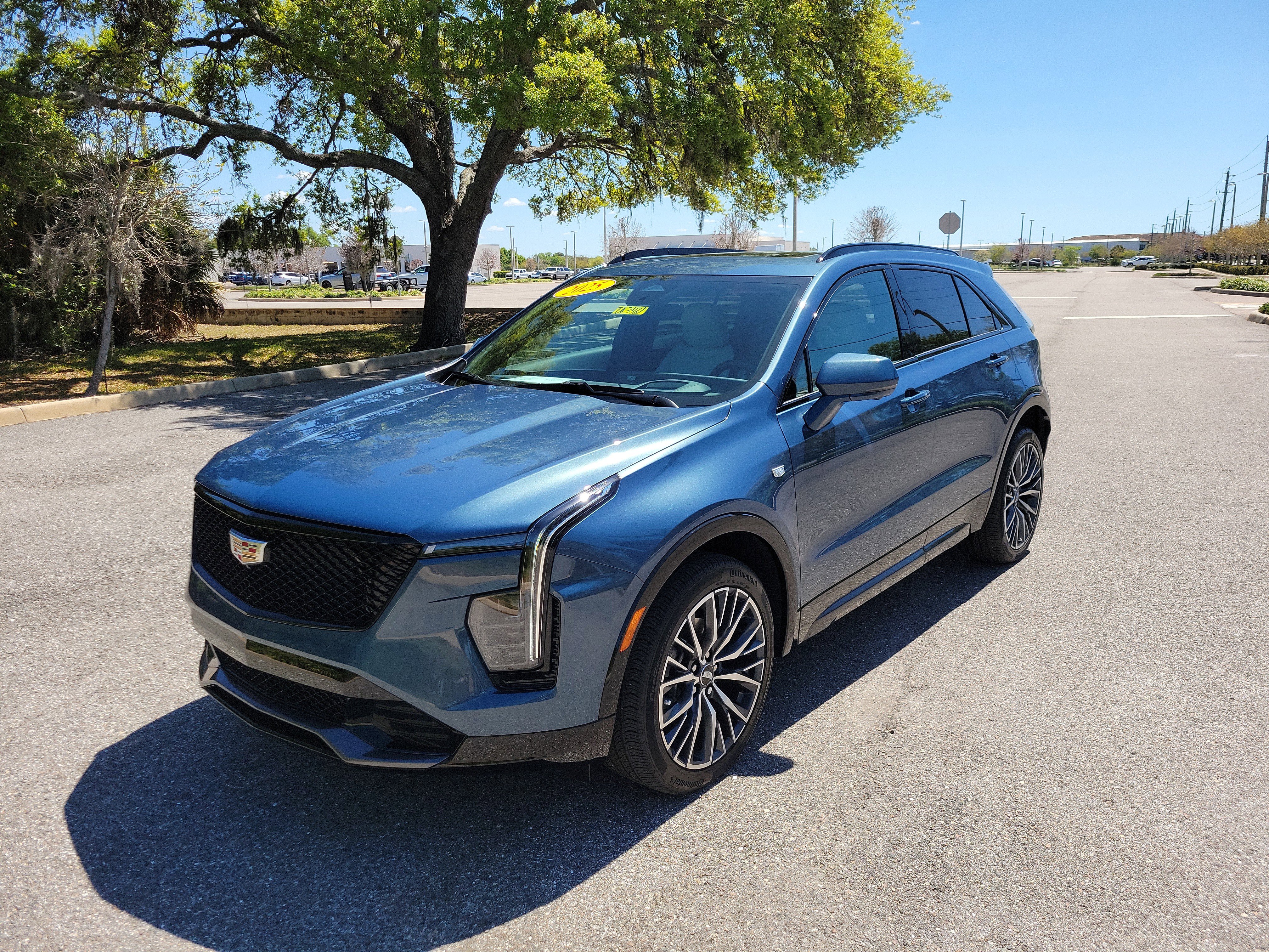 Used 2025 Cadillac XT4 Sport image 8