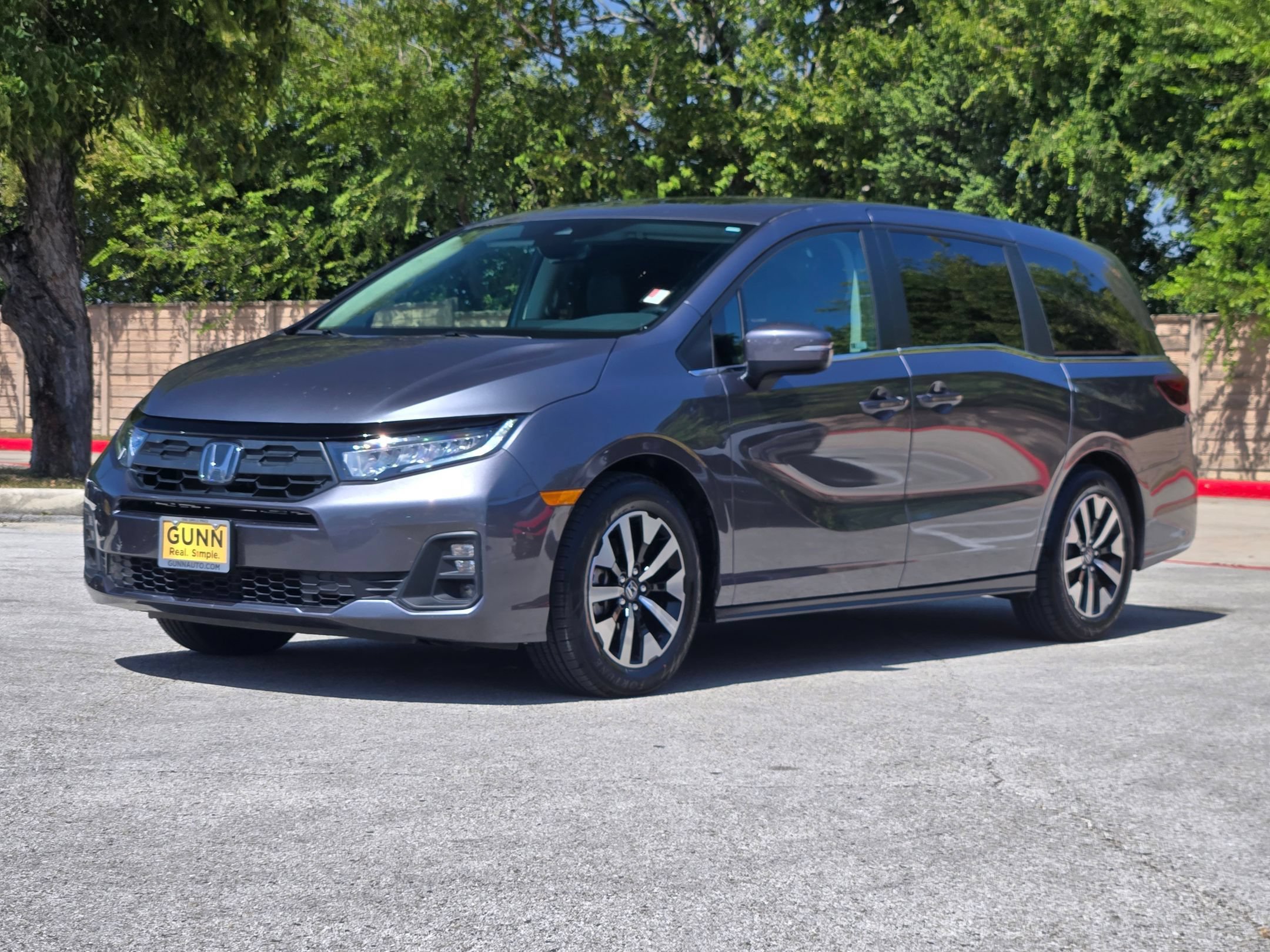 Certified 2025 Honda Odyssey EX-L image 7