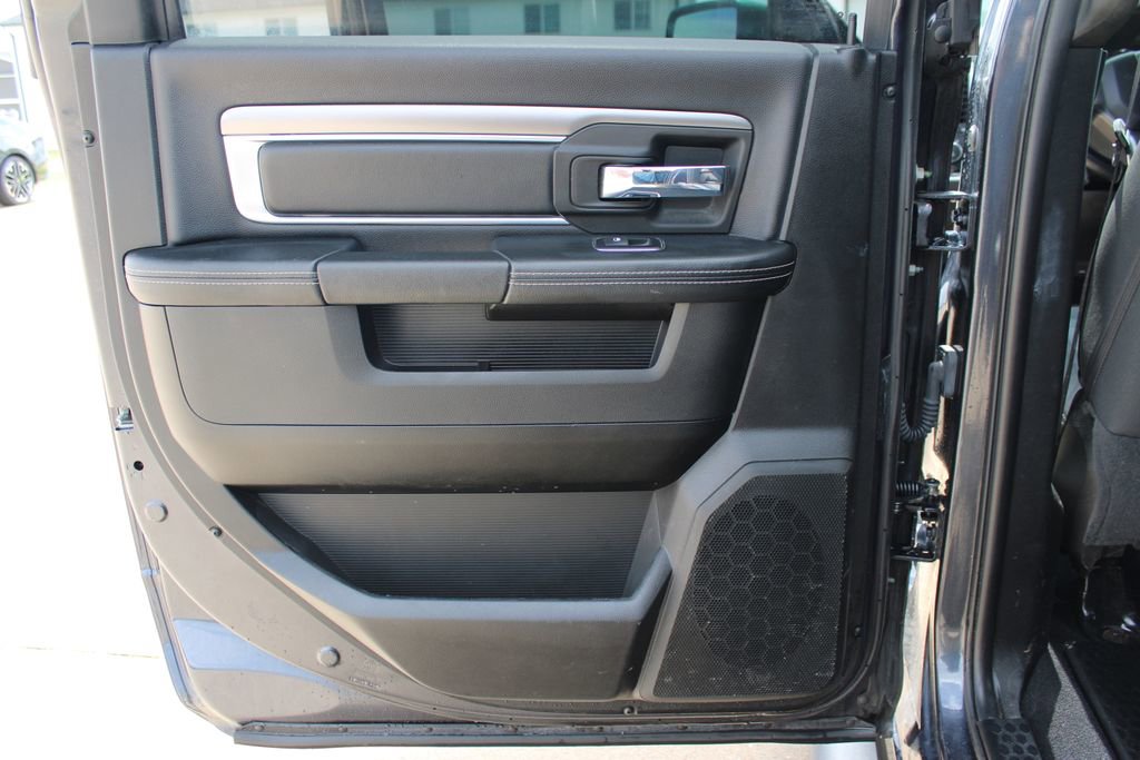 Used 2021 RAM 1500 Classic Warlock AWD/4WD image 41