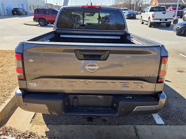 Used 2024 Nissan Frontier SV w/ Technology Package image 8