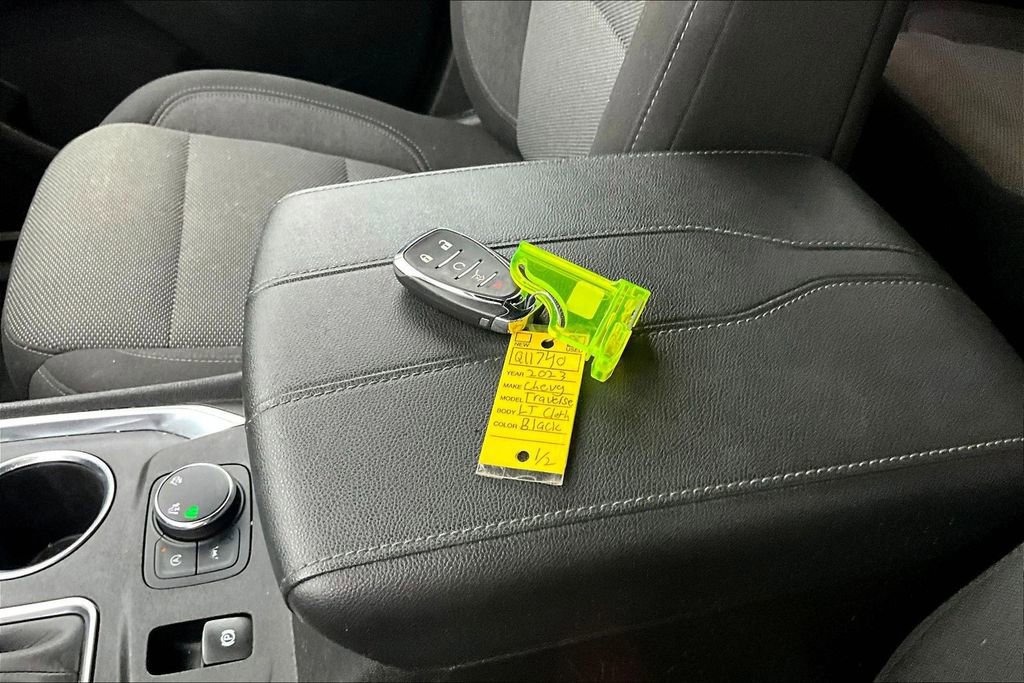 Certified 2023 Chevrolet Traverse LT w/ LPO, Floor Liner Package image 35