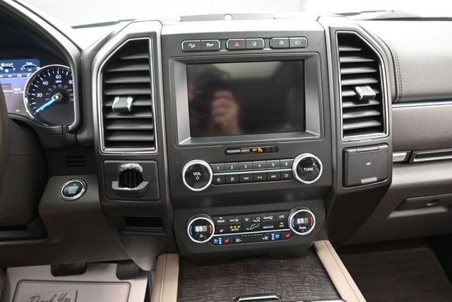 Used 2019 Ford Expedition Max Limited w/ Equipment Group 302A AWD/4WD image 10