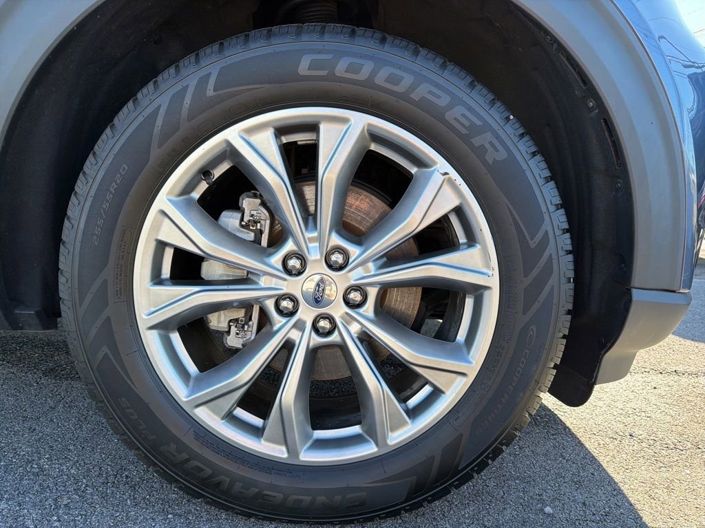 Used 2020 Ford Explorer XLT w/ Equipment Group 202A image 13