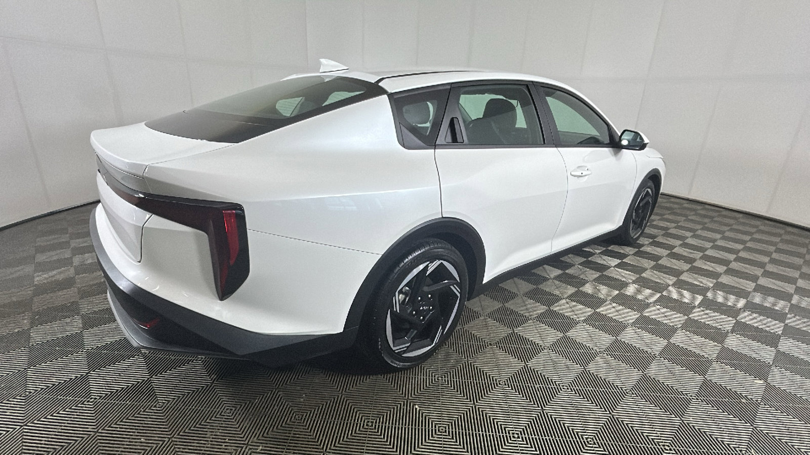 Used 2025 Kia K4 EX FWD image 1