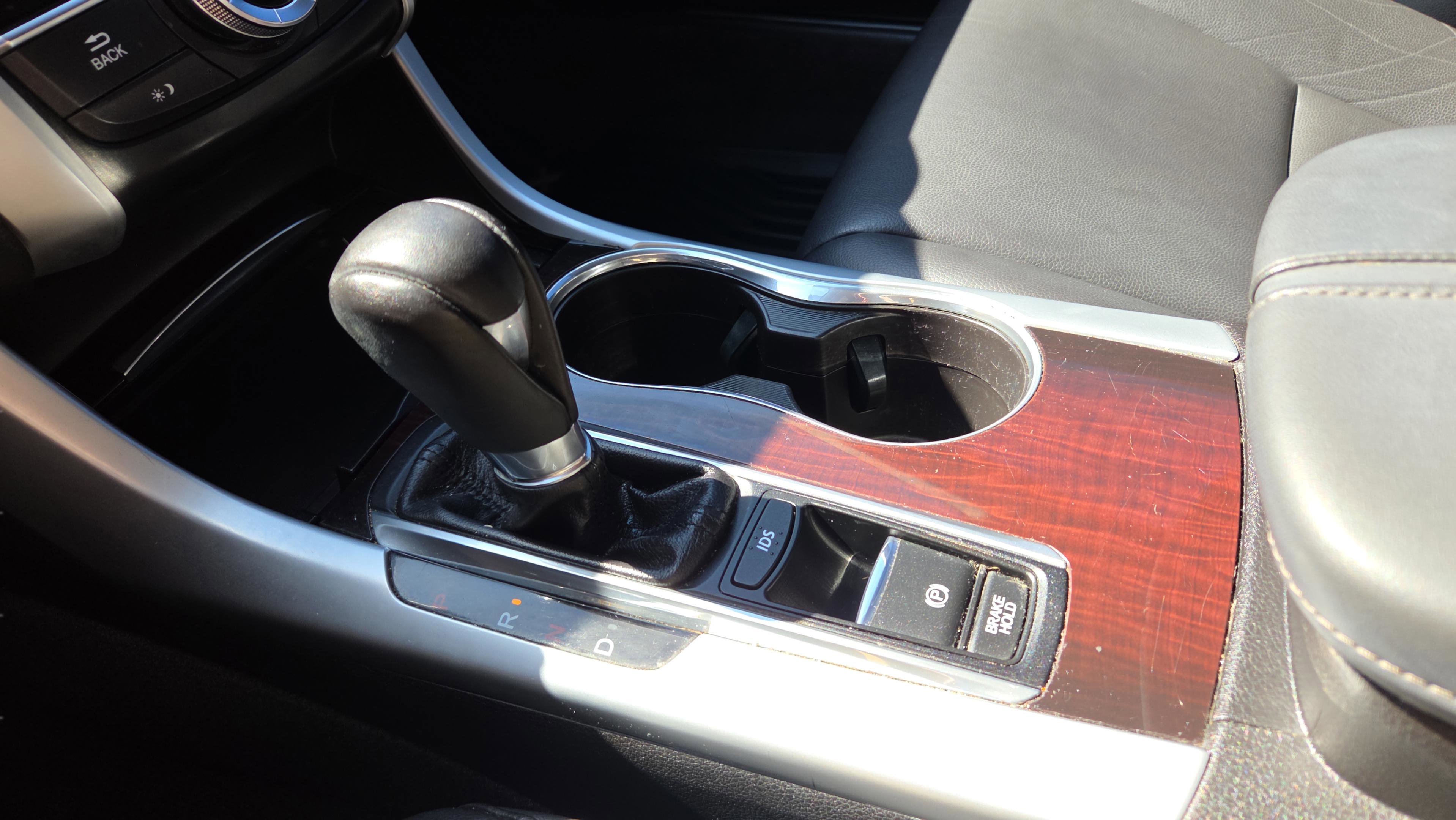 Used 2017 Acura TLX FWD image 24