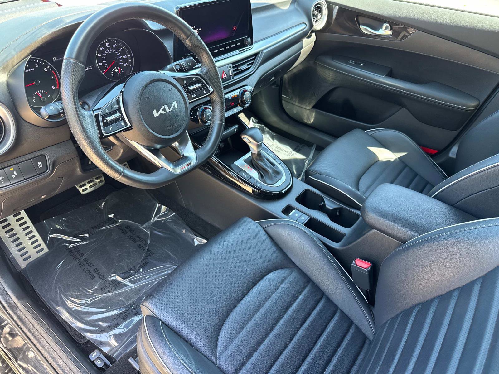 Used 2023 Kia Forte GT-Line w/ GT-Line Premium Package image 22