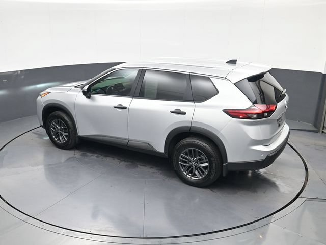 Certified 2025 Nissan Rogue S FWD image 27
