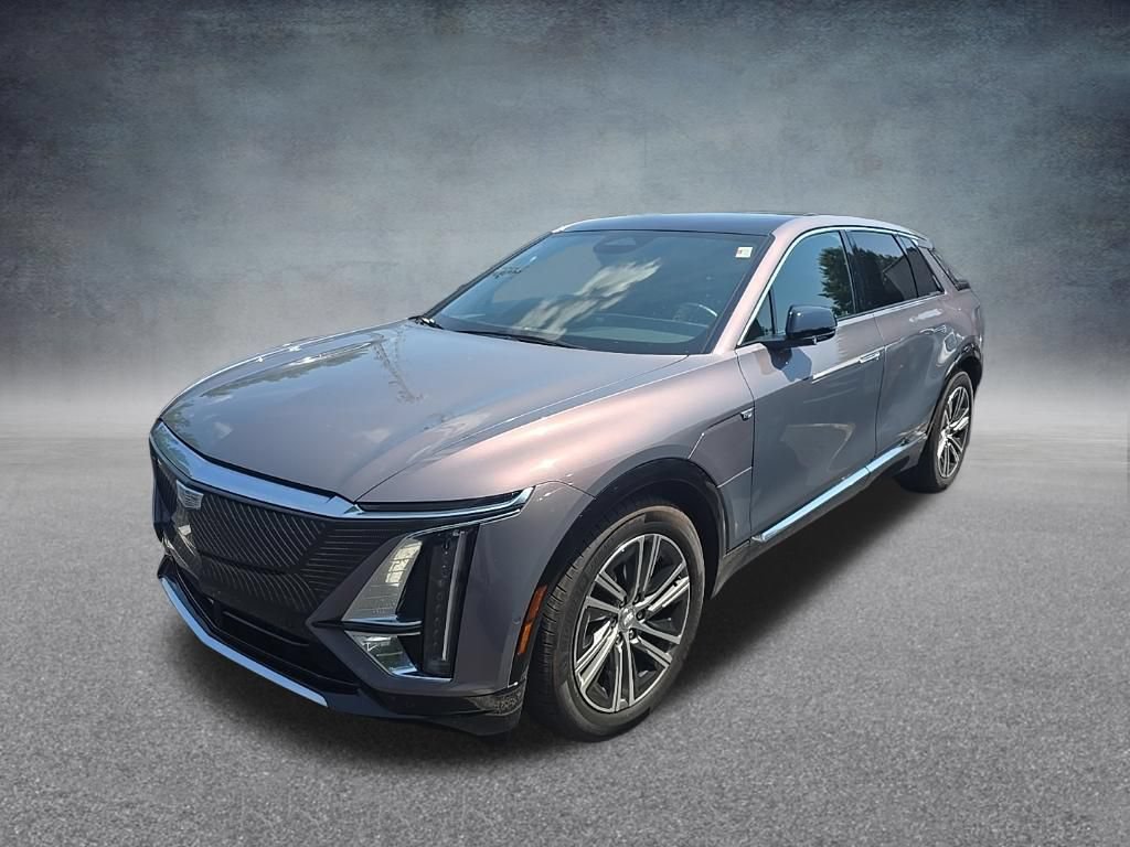 Used 2025 Cadillac Lyriq Luxury AWD/4WD image 4
