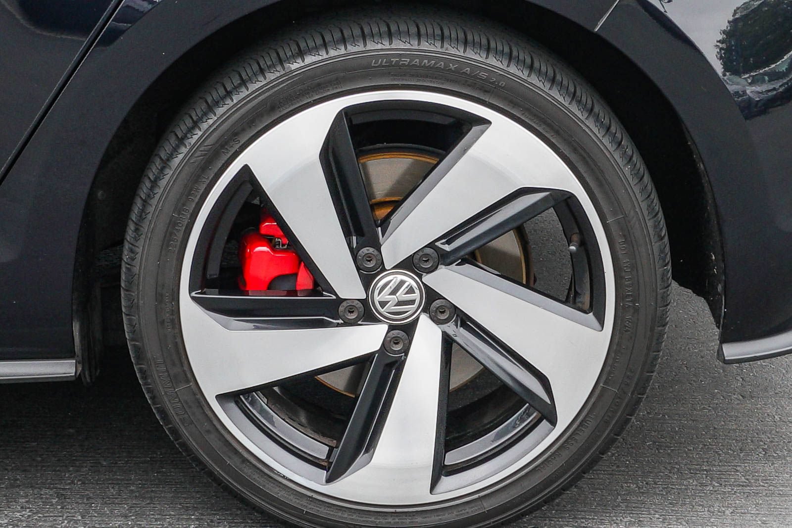 Used 2021 Volkswagen GTI S FWD image 12
