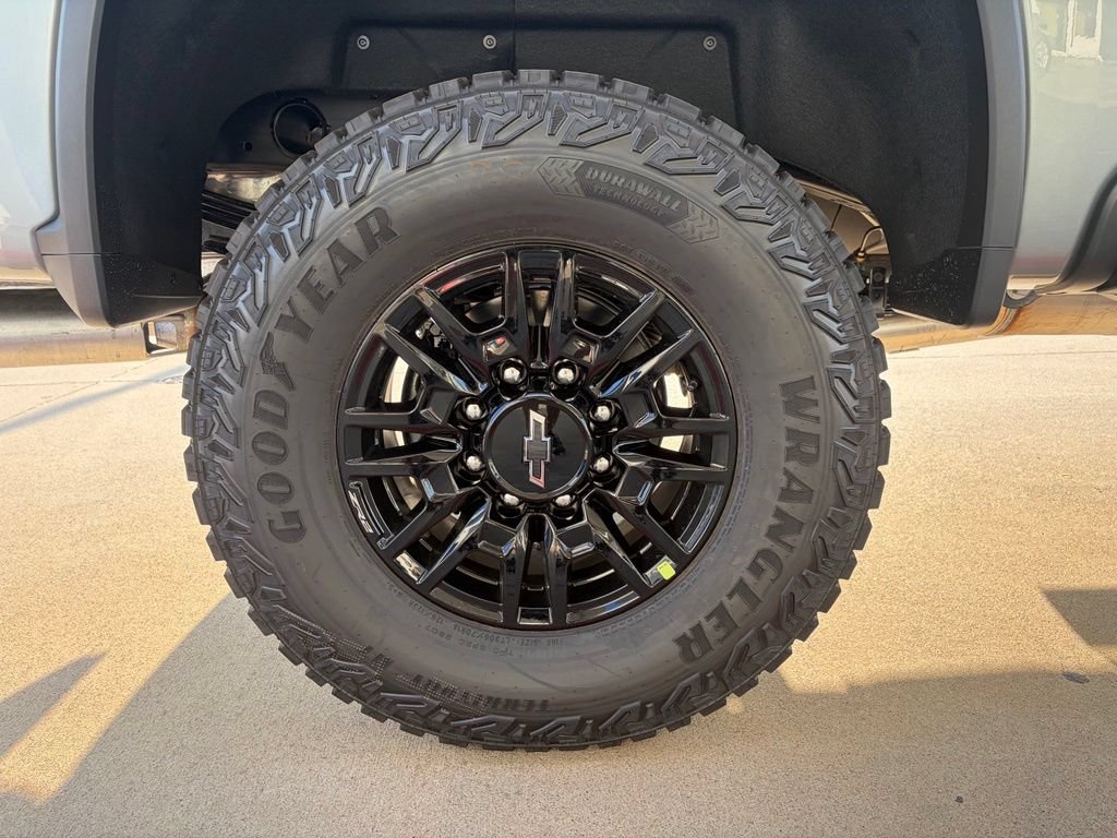 New 2026 Chevrolet Silverado 2500 ZR2 AWD/4WD image 12