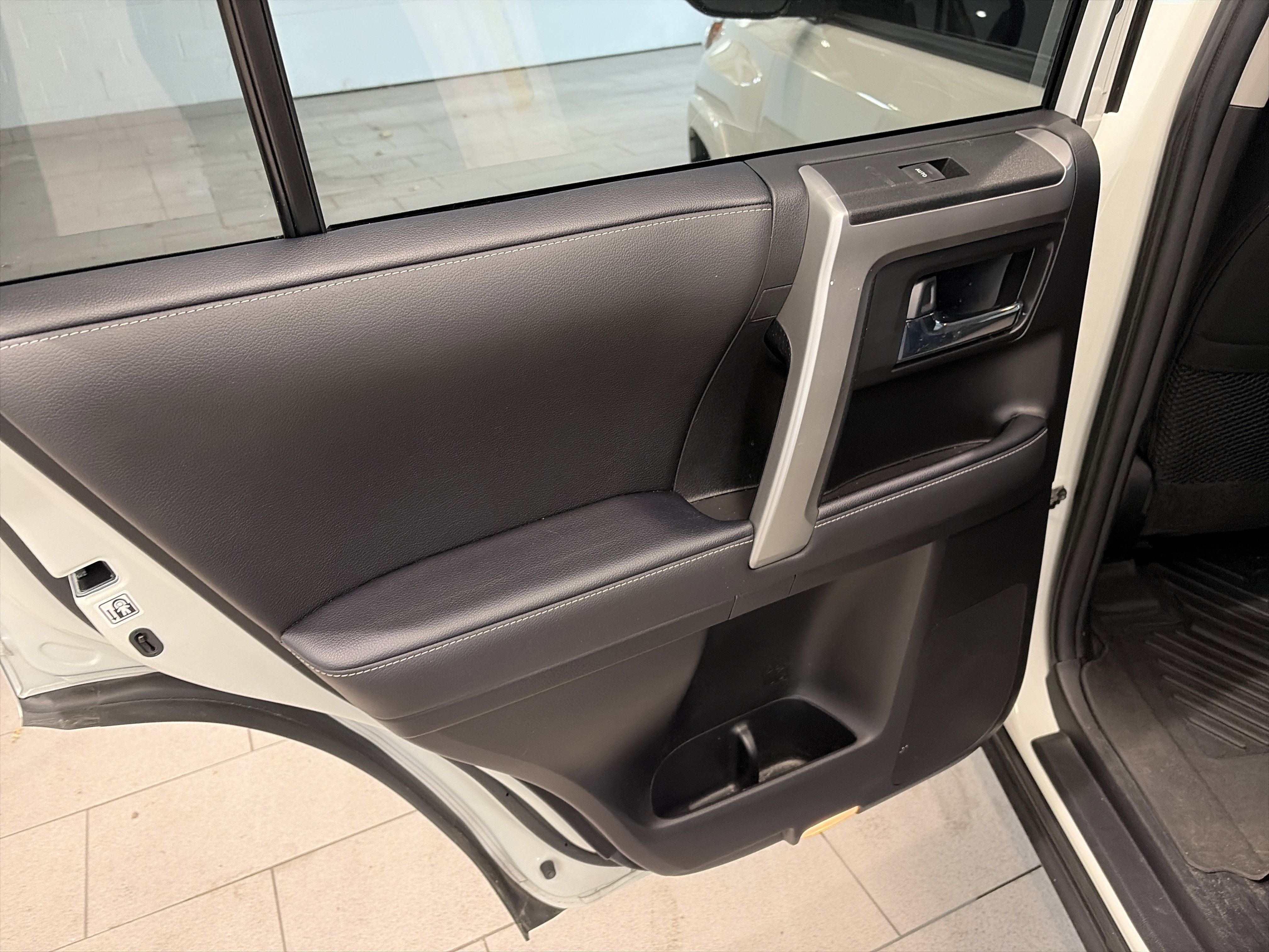 Used 2022 Toyota 4Runner SR5 image 12