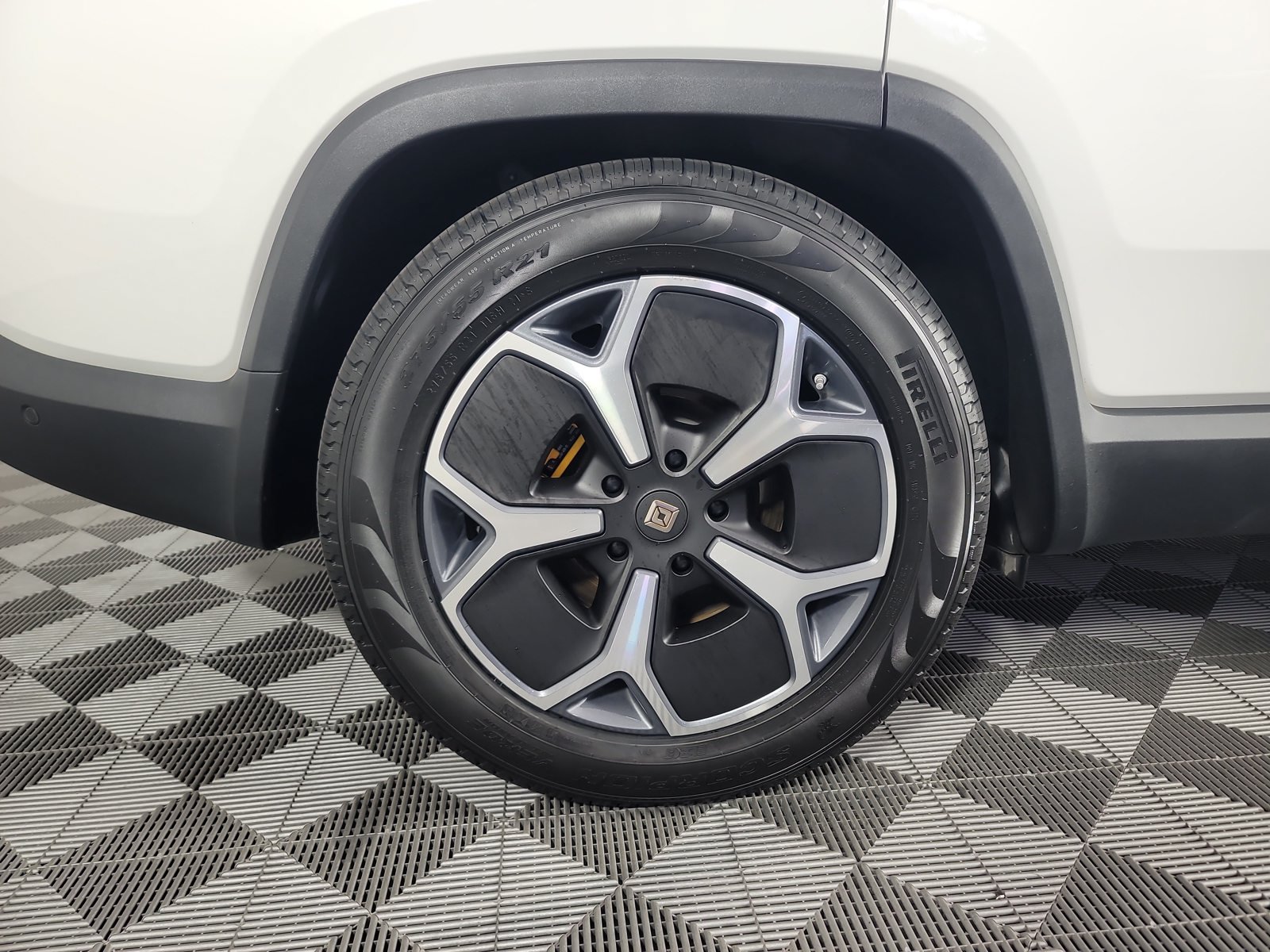 Used 2023 Rivian R1S Adventure Quad AWD/4WD image 12