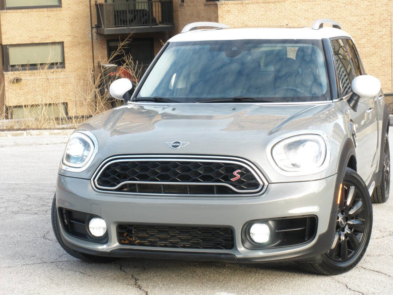 Used 2019 MINI Cooper Countryman S w/ Storage Package image 5