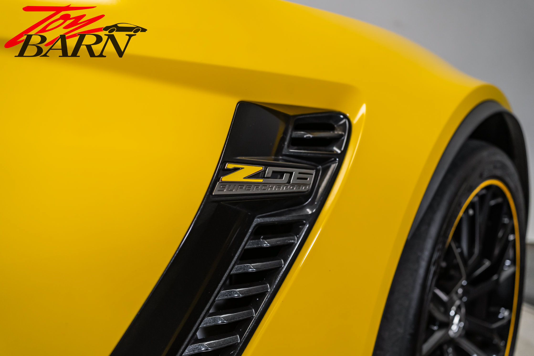 Used 2016 Chevrolet Corvette Z06 w/ 3LZ Preferred Equipment Group RWD image 20