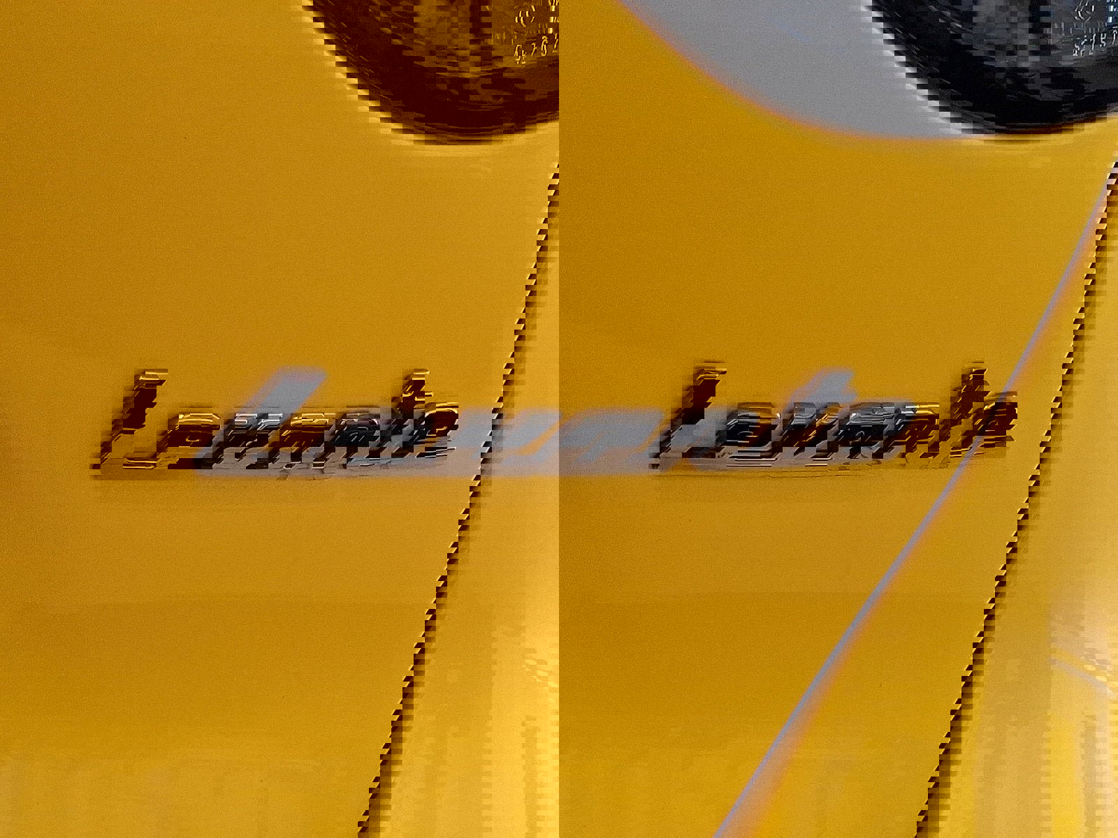 Used 2023 Maserati Levante Trofeo image 30