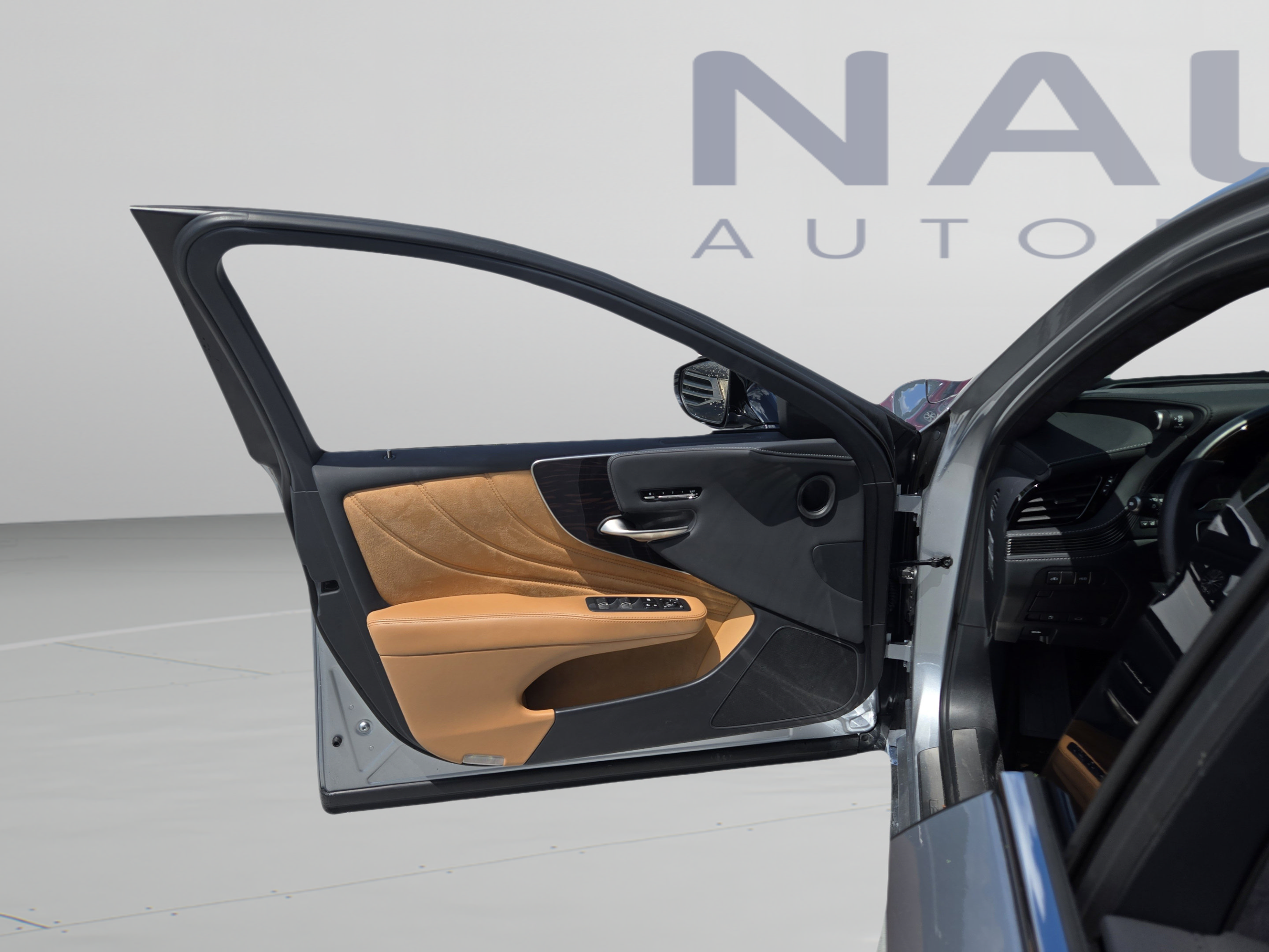 Certified 2024 Lexus LS 500 w/ Interior Upgrade Package RWD image 12