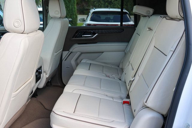 New 2026 GMC Yukon XL Denali image 10