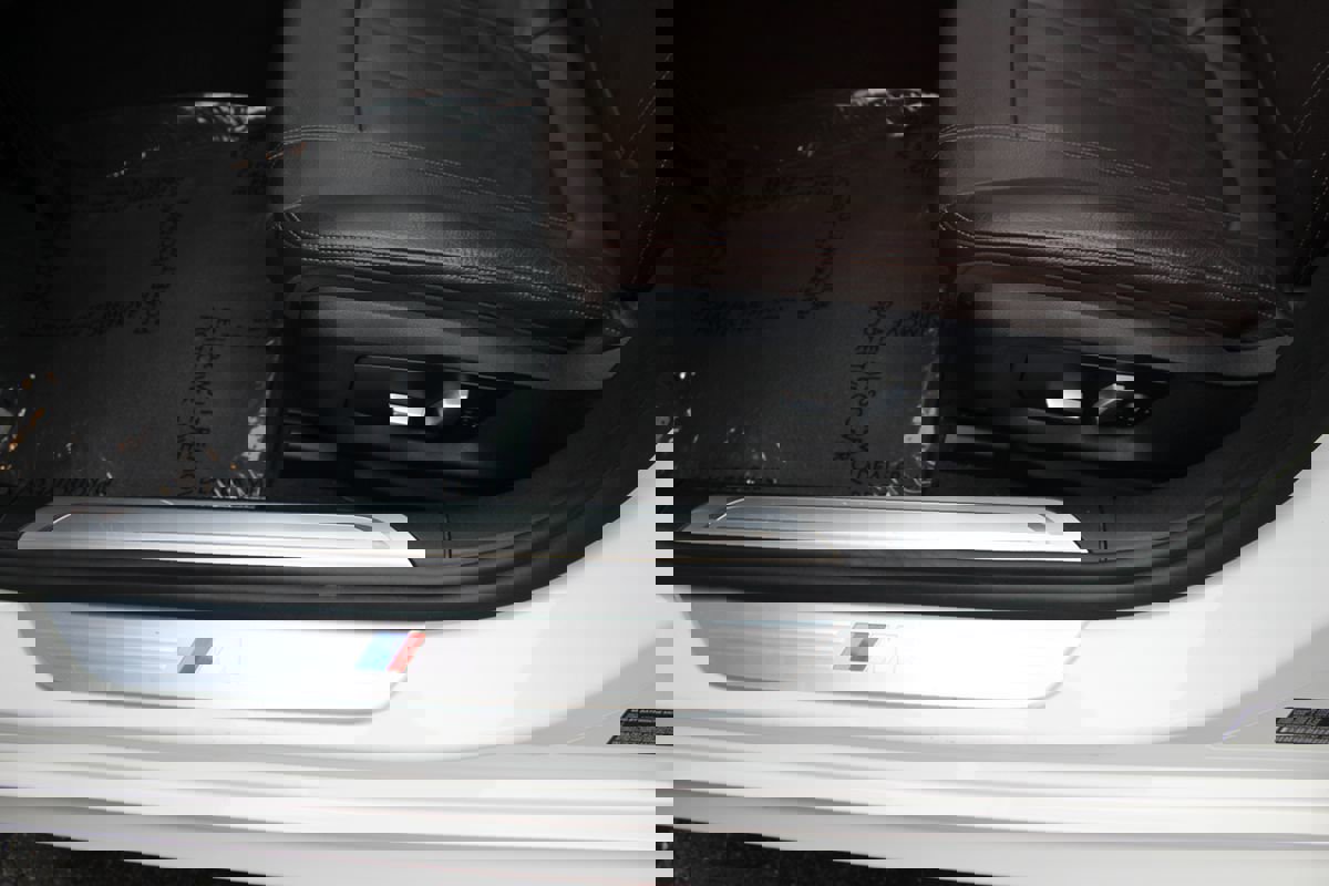 Used 2018 BMW 740i image 20