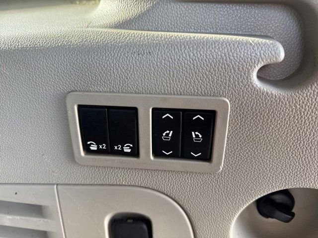 Used 2019 GMC Yukon XL Denali w/ Open Road Package AWD/4WD image 16