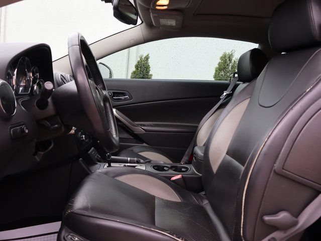 Used 2009 Pontiac G6 GXP w/ Sun And Sound Plus Package FWD image 16