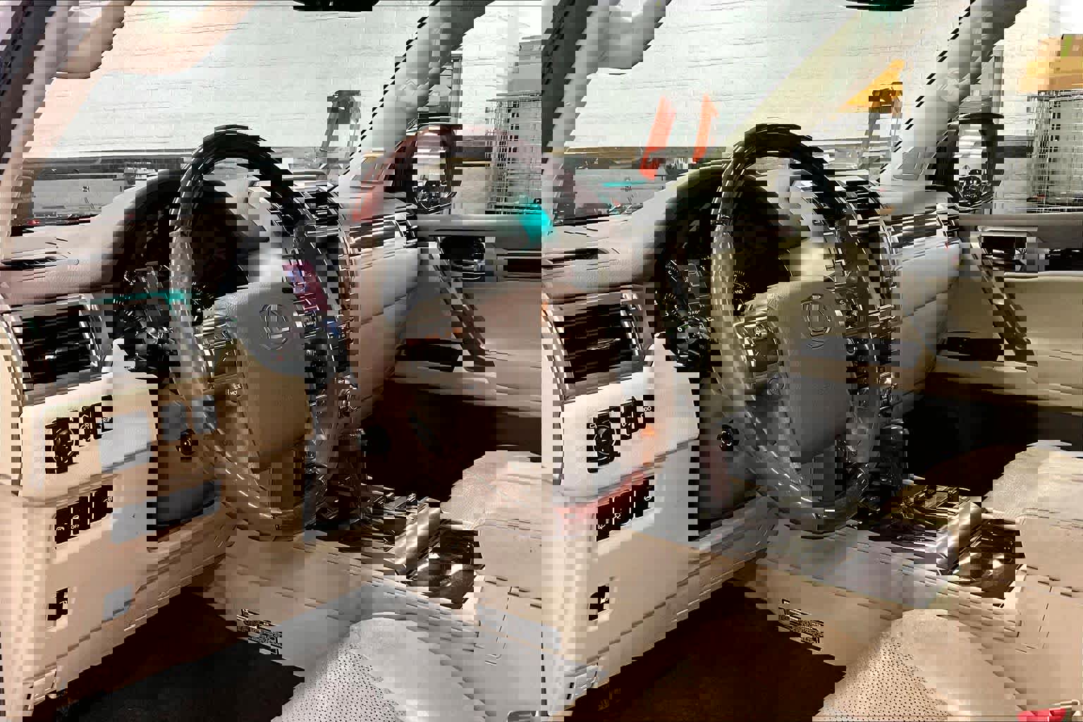 Used 2016 Lexus GX 460 Luxury w/ Preferred Accessory Package AWD/4WD image 17