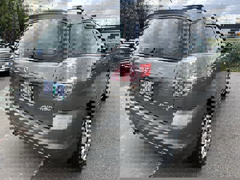 Used 2006 Toyota Matrix FWD image 5