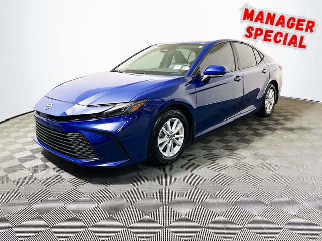 Used 2025 Toyota Camry LE FWD image 4