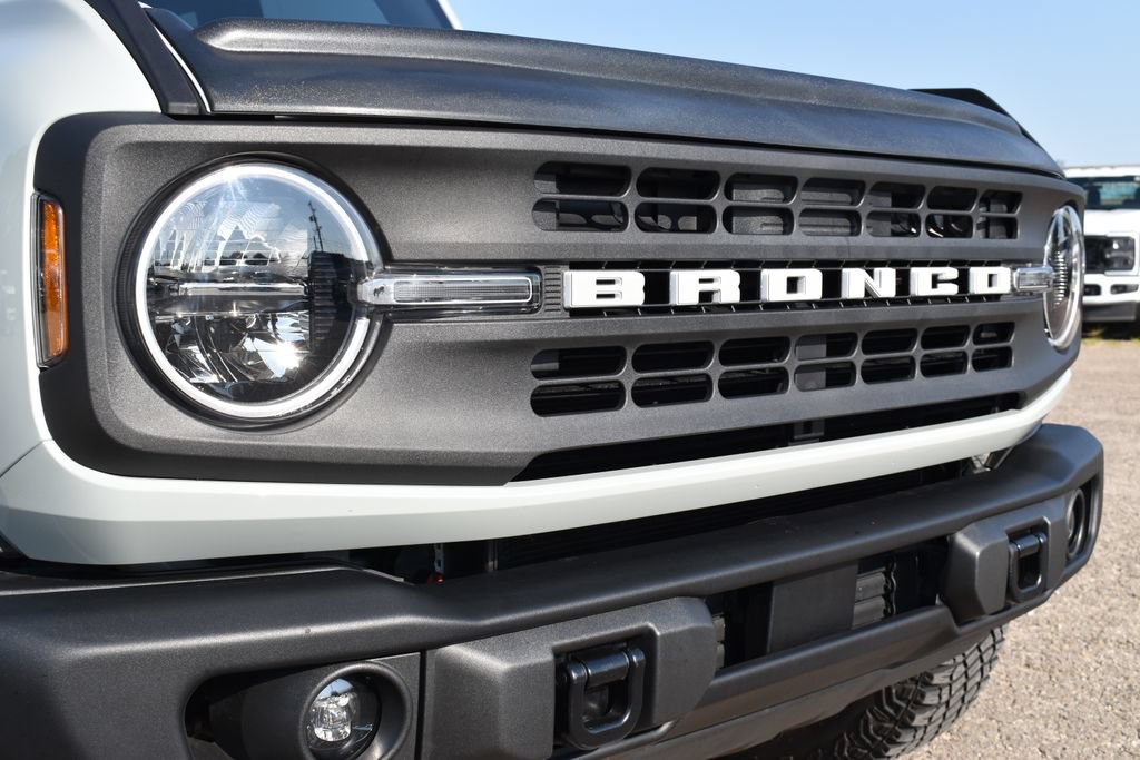 Used 2023 Ford Bronco Black Diamond AWD/4WD image 5