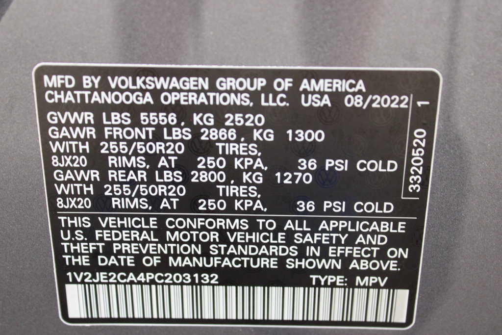 Certified 2023 Volkswagen Atlas Cross Sport SE FWD image 32