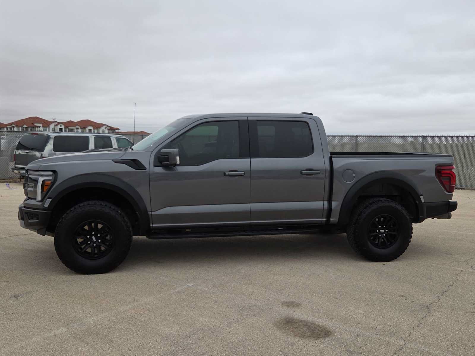 Used 2025 Ford F150 Raptor AWD/4WD image 5