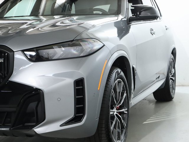 Used 2026 BMW X5 M60i AWD/4WD image 5