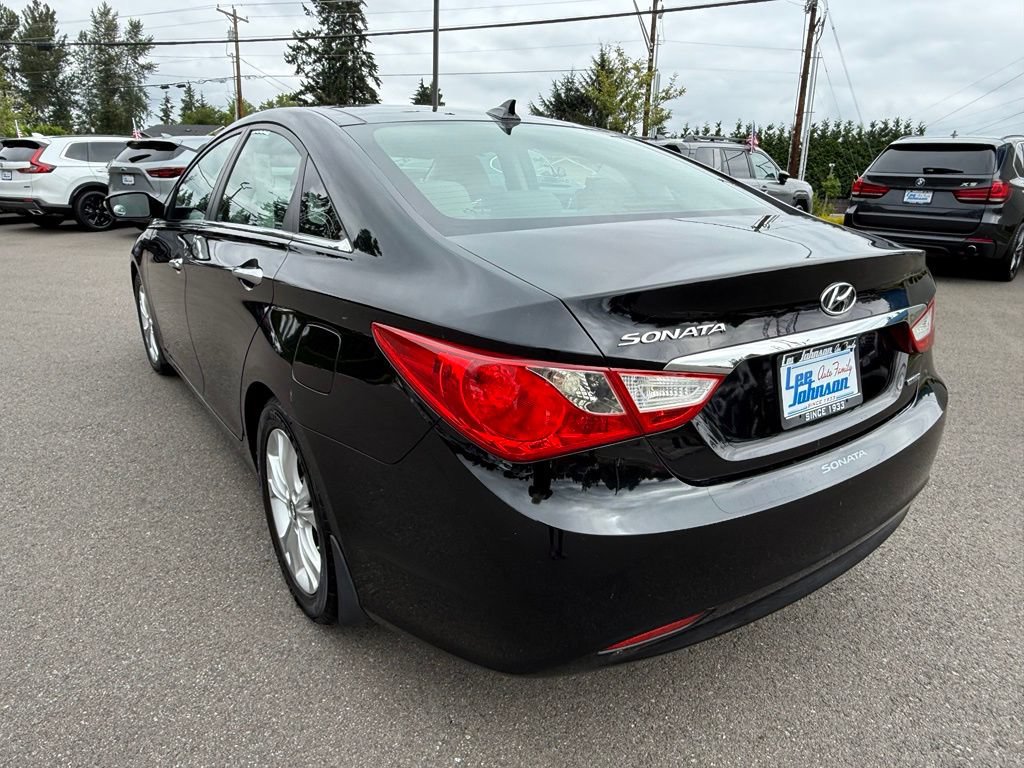 Used 2012 Hyundai Sonata Limited FWD image 3