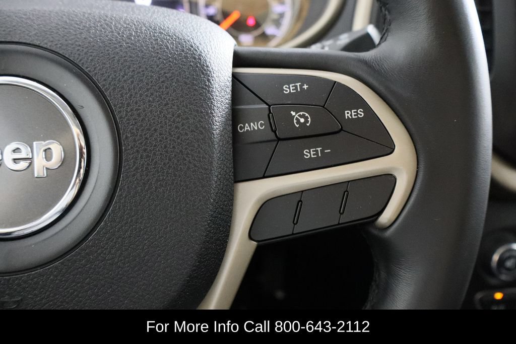 Used 2015 Jeep Cherokee Latitude w/ Comfort/Convenience Group FWD image 24