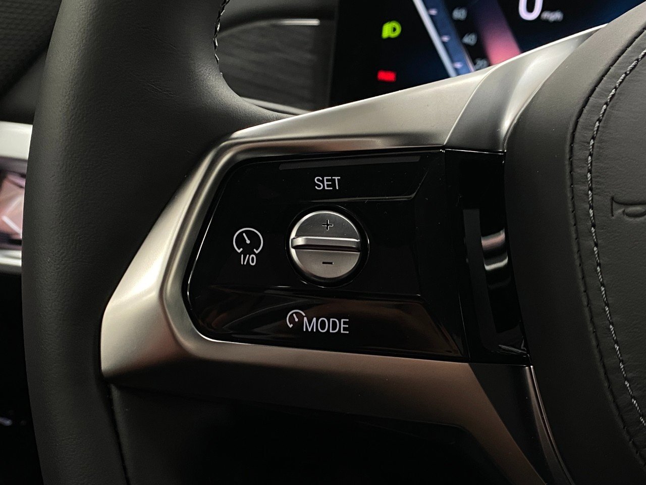 Used 2024 BMW i7 xDrive60 image 22