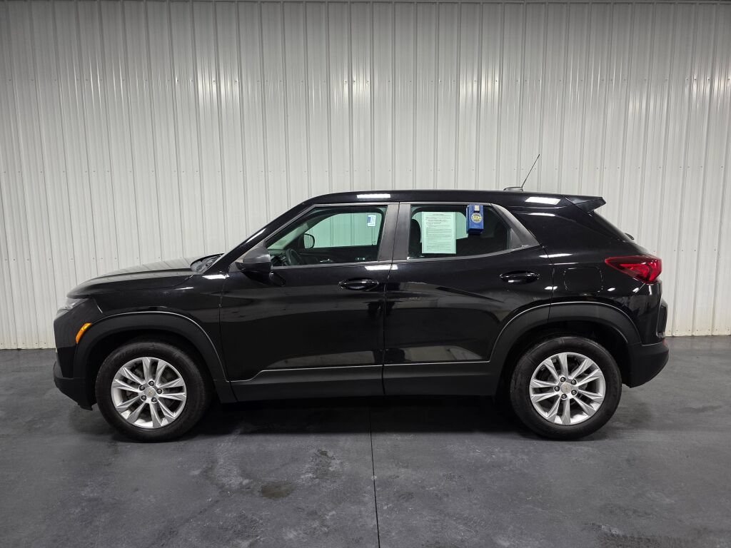 Used 2021 Chevrolet TrailBlazer LS FWD image 4