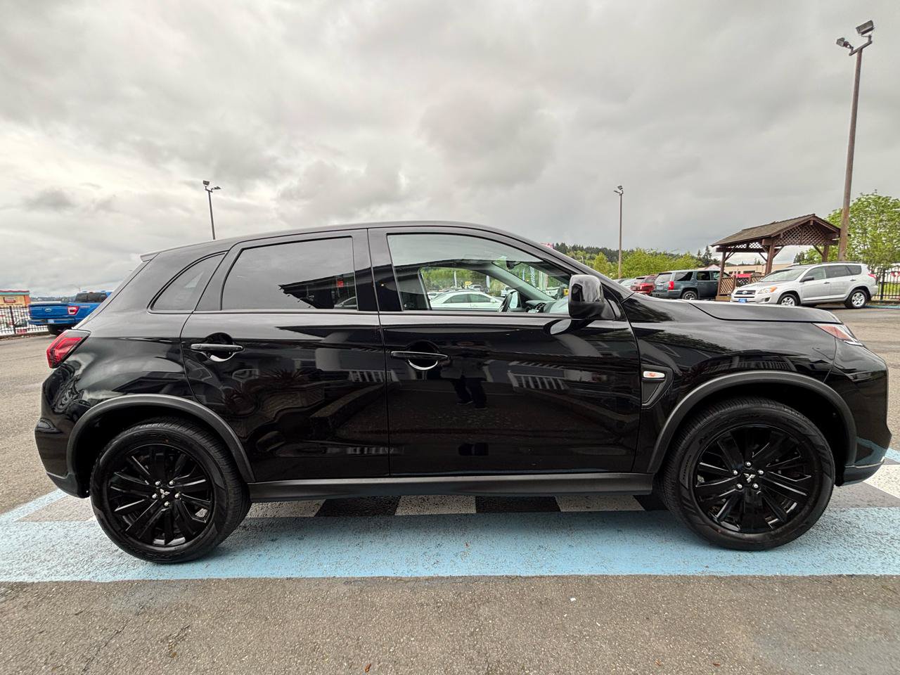 Used 2025 Mitsubishi Outlander Sport ES AWD/4WD image 8