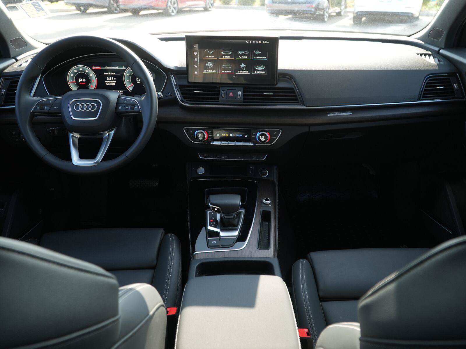 Used 2023 Audi Q5 2.0T Premium Plus w/ Premium Plus Package AWD/4WD image 21